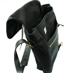 Chester Wallace Satchel