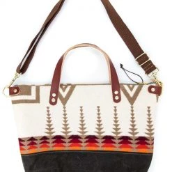 Crossbody Purse By Land & Kamp Bags