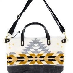 Crossbody Purse By Land & Kamp Bags